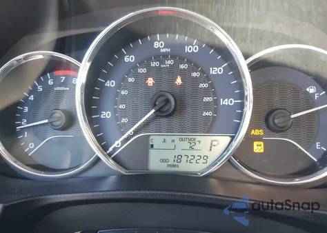 2016 Toyota Corolla Le z USA, uszkodzony, nr VIN 5YFBURHE5GP529297